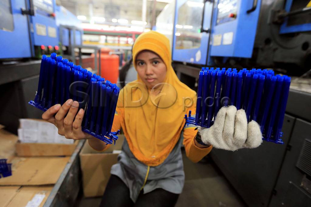 Melihat Pembuatan Pulpen...