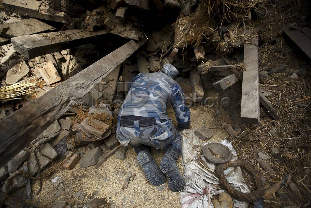 Gempa Nepal, 2.352 Tewas...