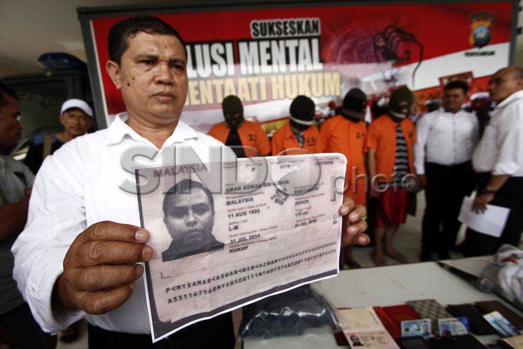 Empat Warga Malaysia...