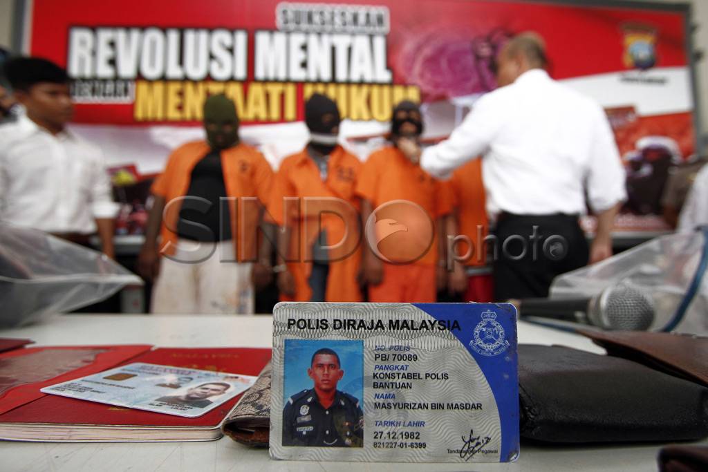 Empat Warga Malaysia...