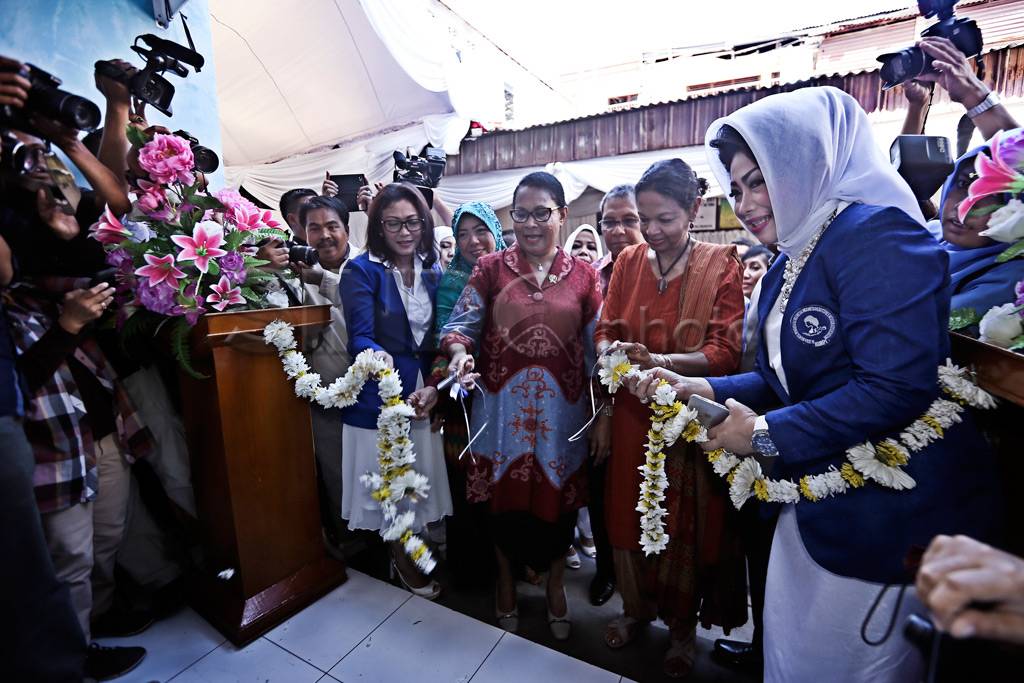 Menteri PP-PA Resmikan...