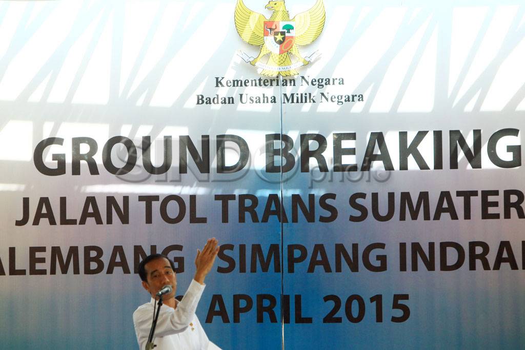 Jokowi Resmikan Ground...