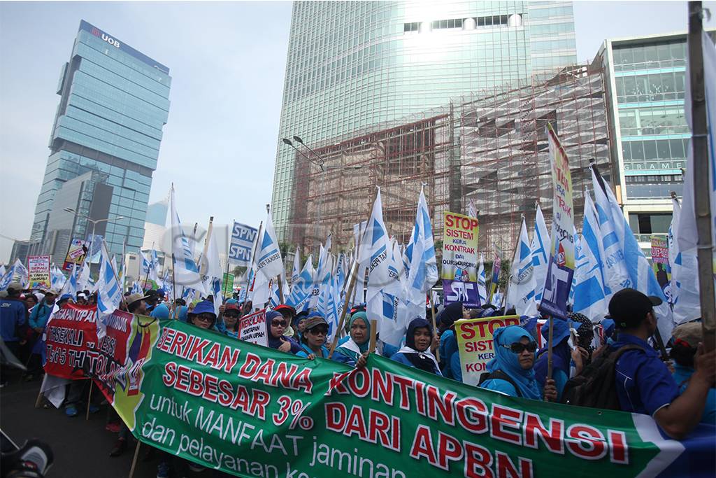 Peringati Mayday, Puluhan...