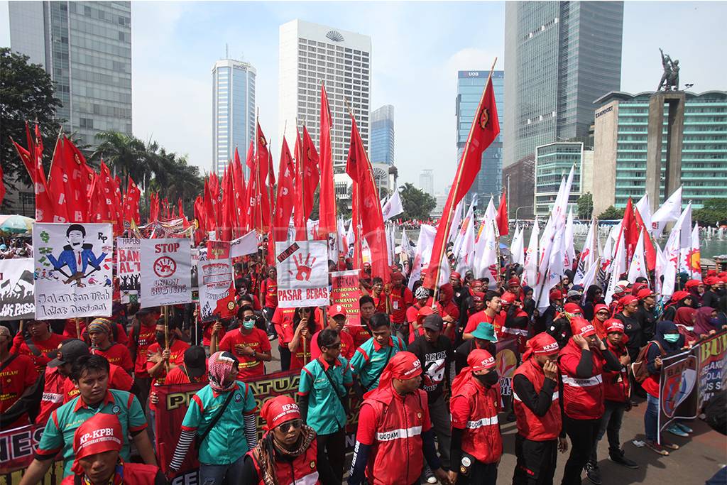 Peringati Mayday, Puluhan...