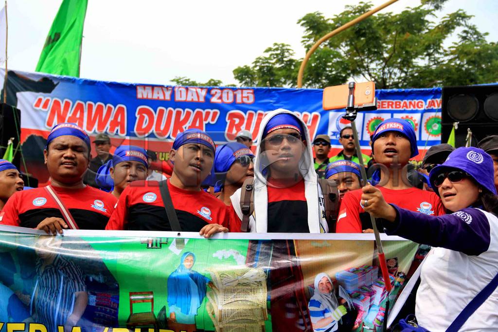 Buruh Semarang Tuntut...
