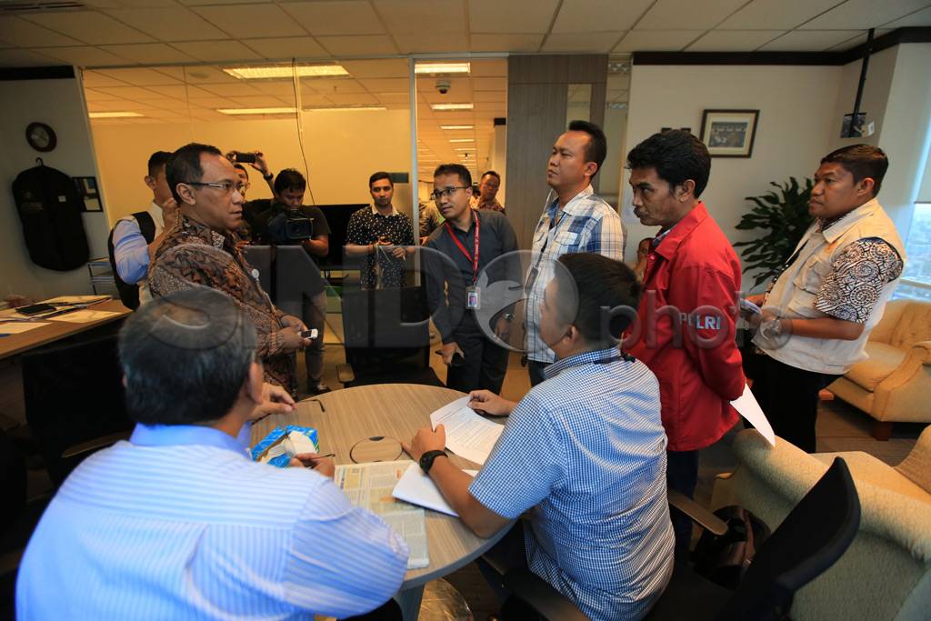 Bareskrim Polri Geledah...