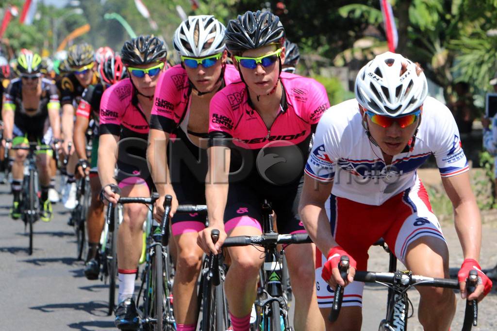 International Tour de...