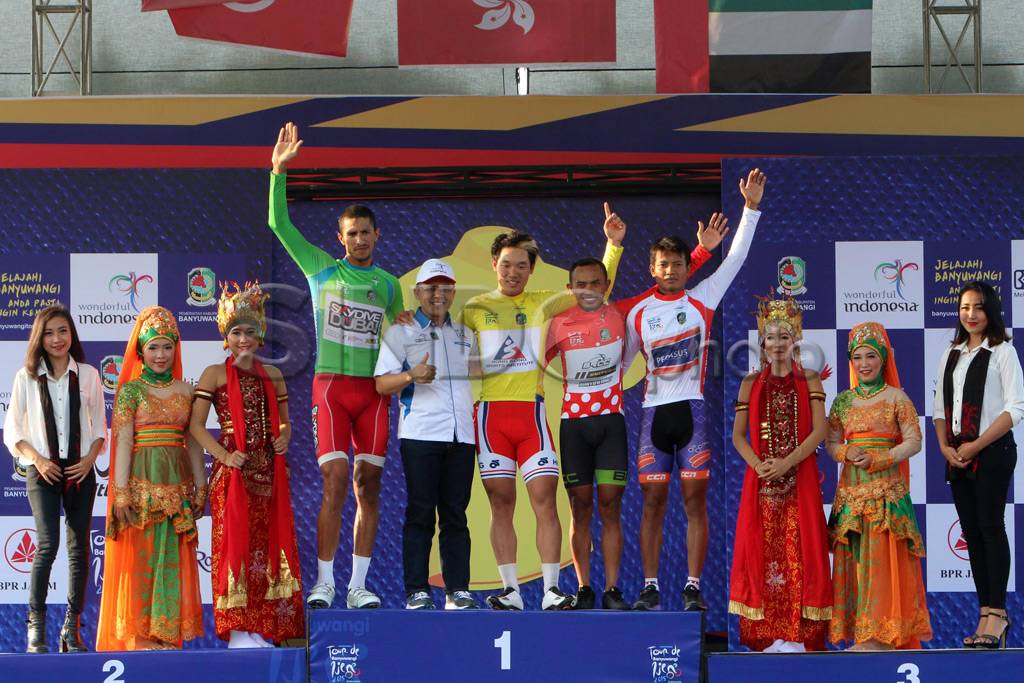 International Tour de...