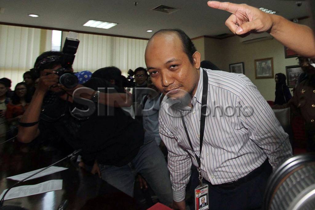 Novel Baswedan Adukan...