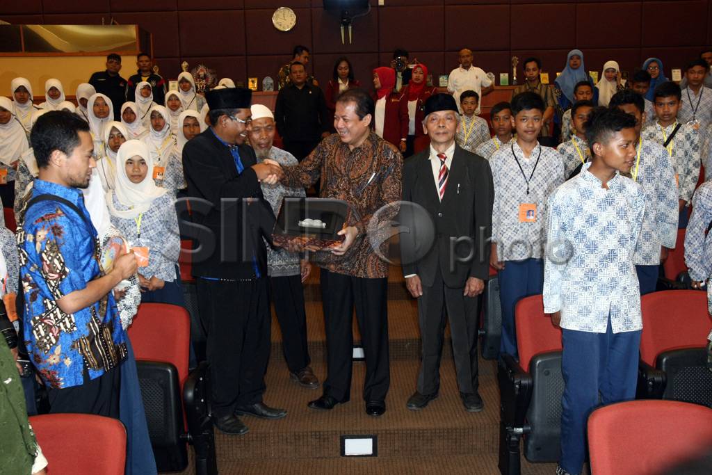 Wisata Edukasi di Gedung...