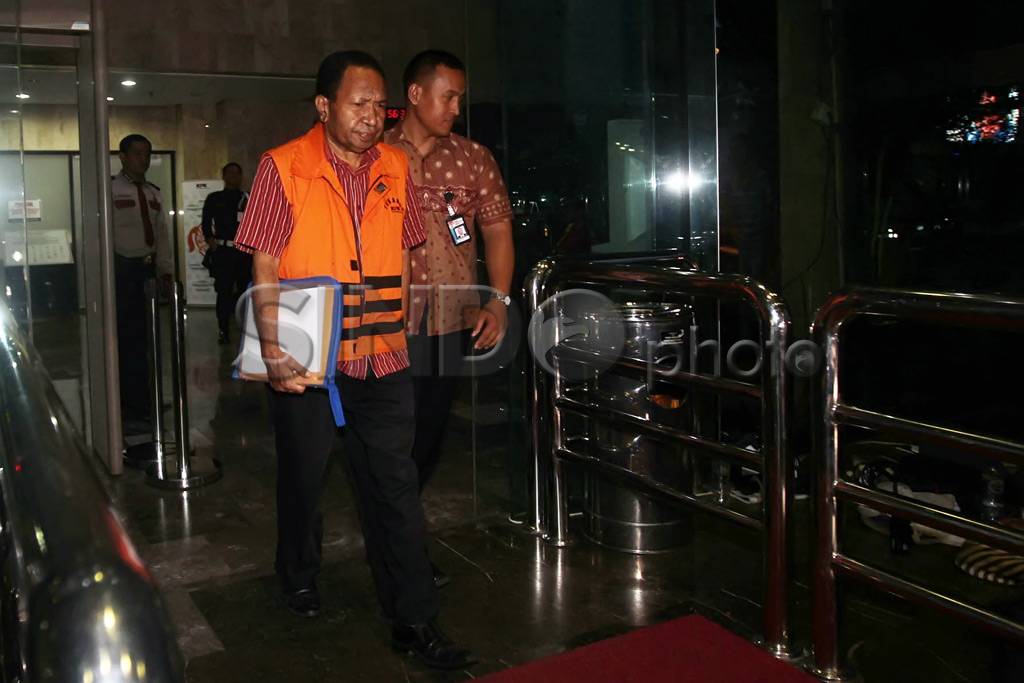 KPK Periksa Mantan Kadis...