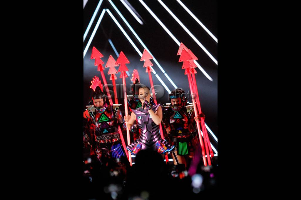 Aksi Katy Perry dalam...