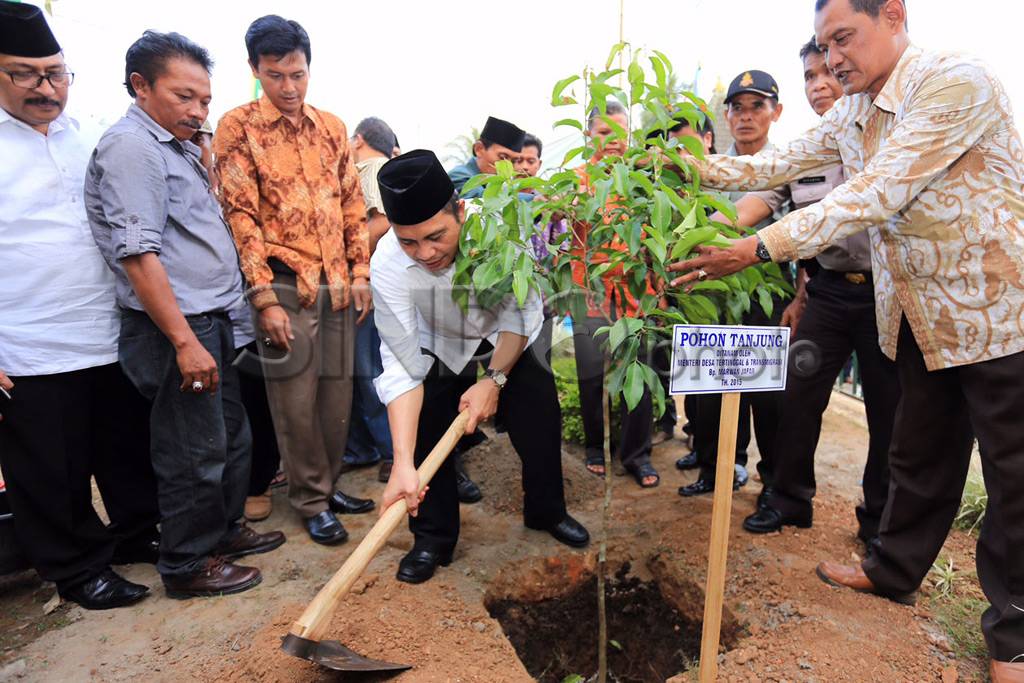 Kunjungan Kerja Mendes...