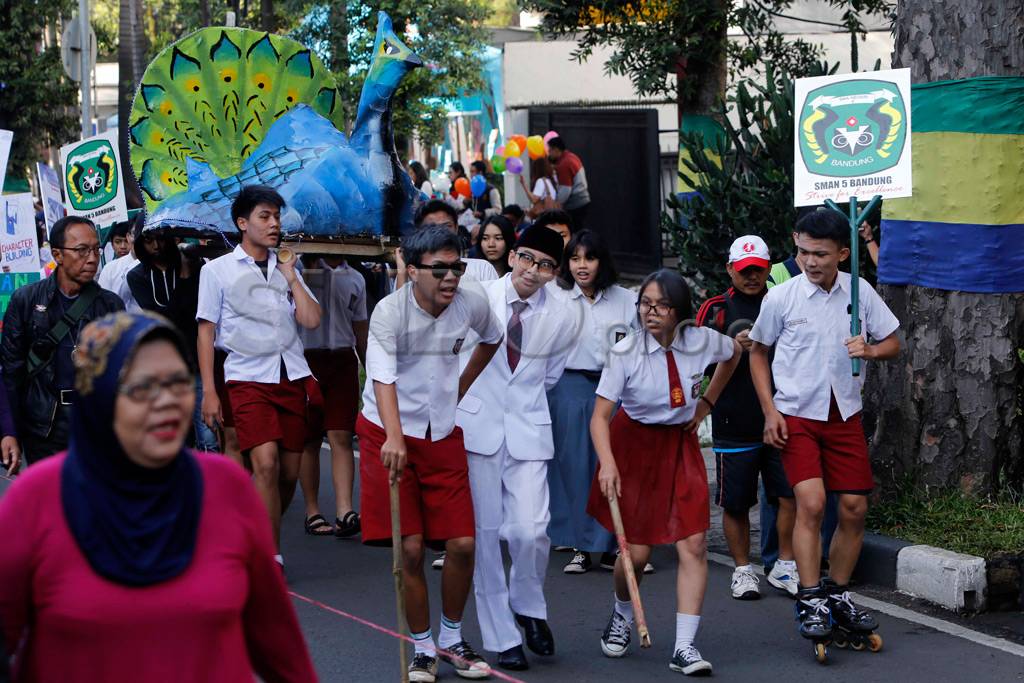 Karnaval dan Festival...