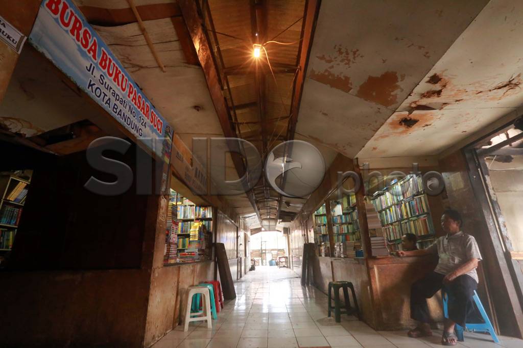 Bursa Buku Pasar Suci...
