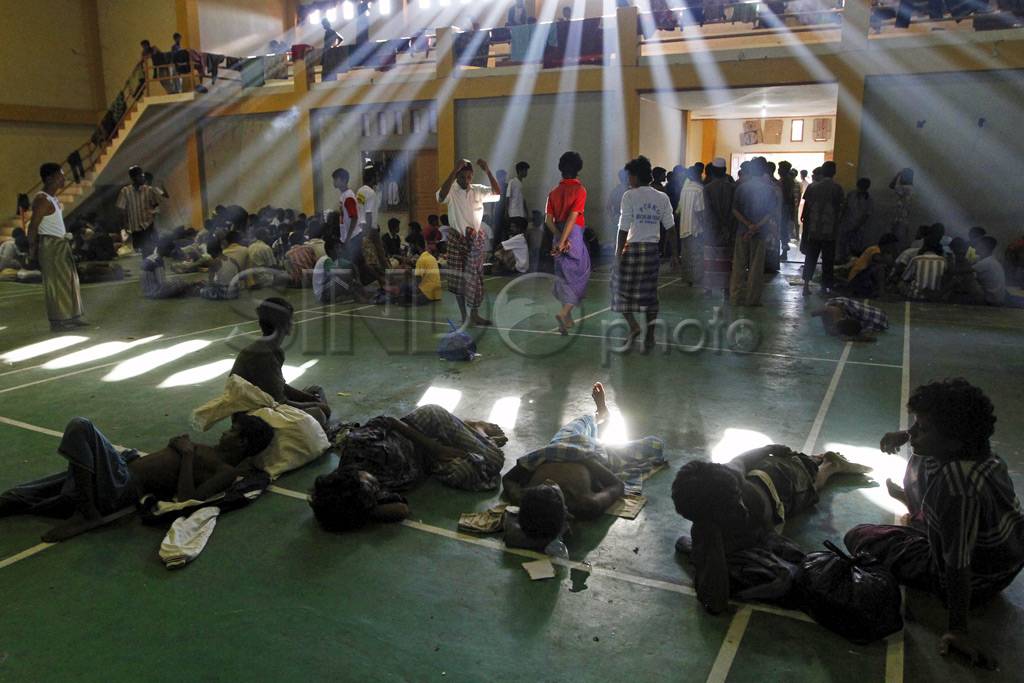 Ratusan Imigran Korban...