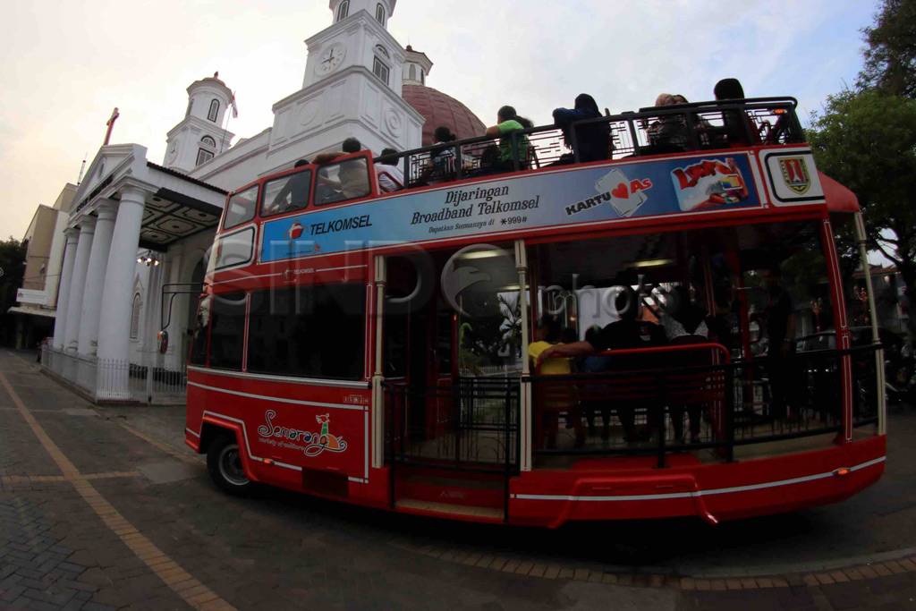 Bus Semarjawi Ikon Wisata...