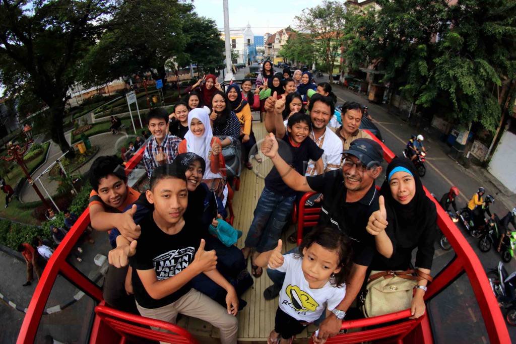 Bus Semarjawi Ikon Wisata...