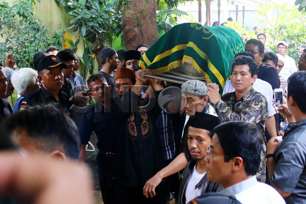 Jenazah Didi Petet Dimakamkan