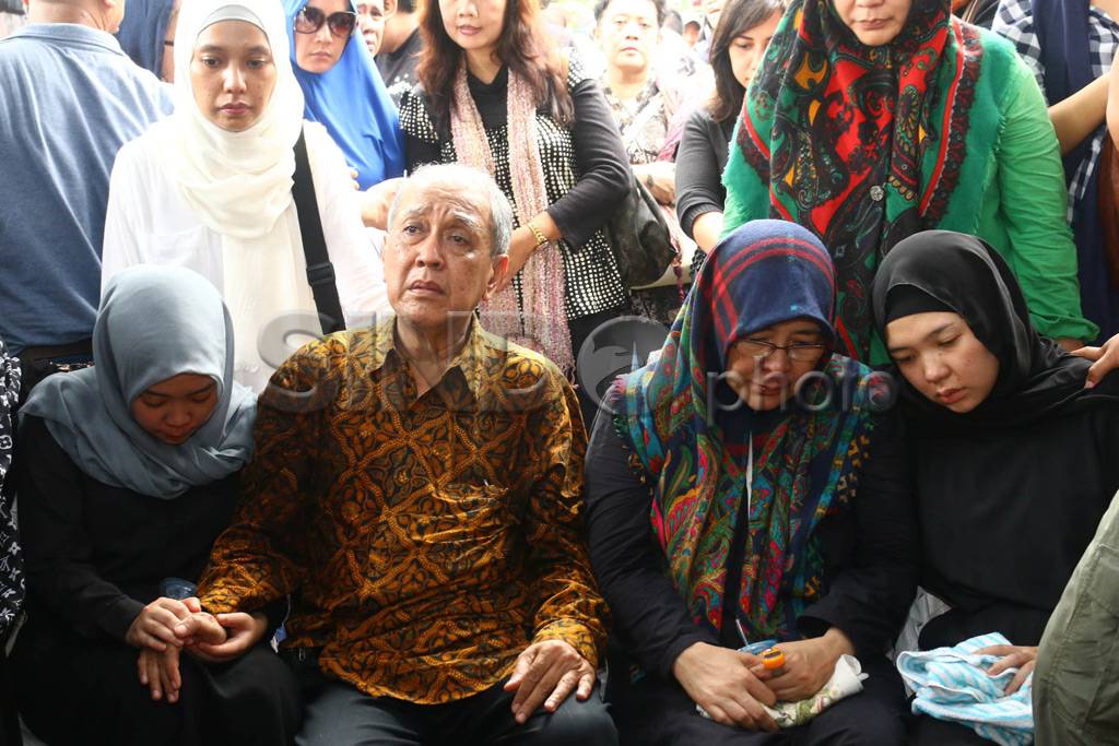 Jenazah Didi Petet Dimakamkan