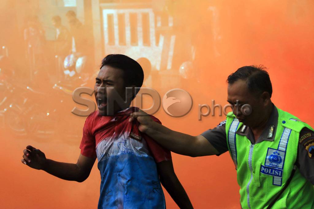 Aksi Corat-Coret Masih...