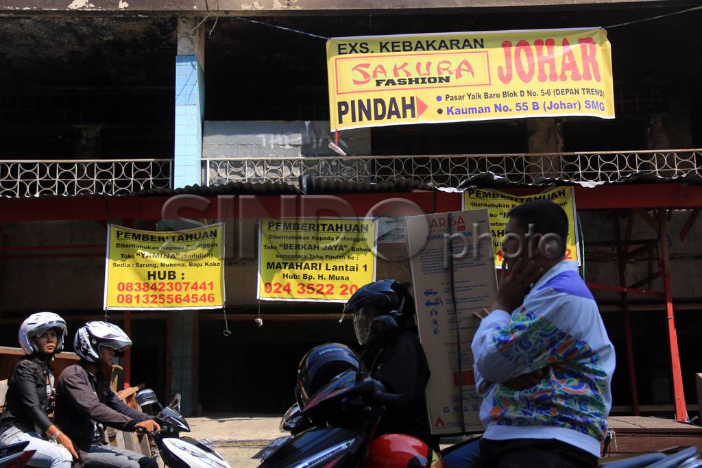 Pedagang Pasar Johar...