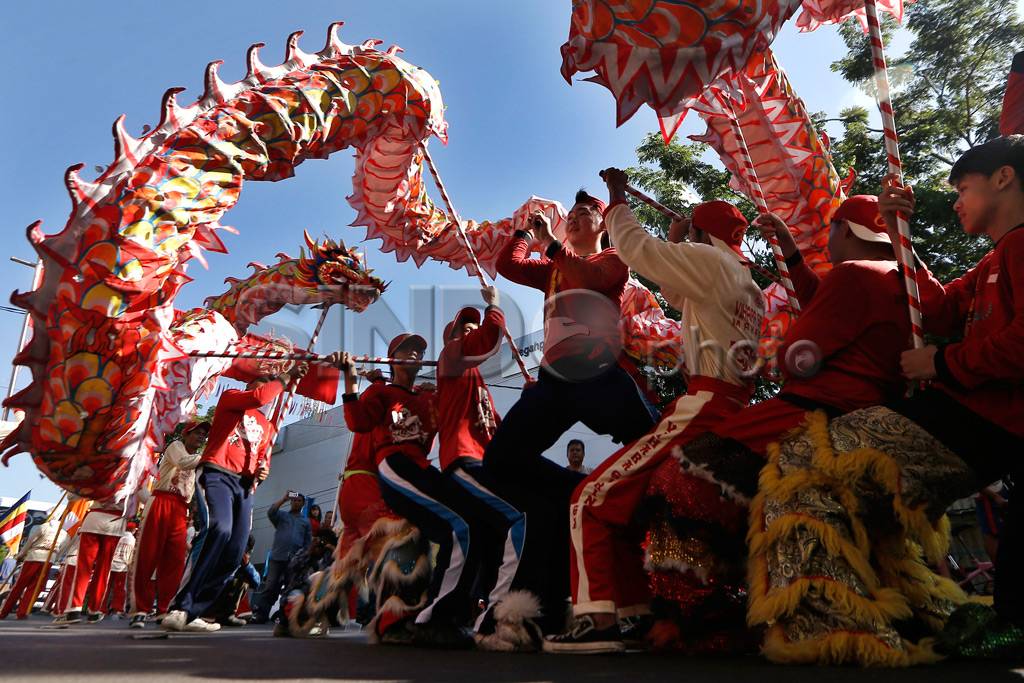 Pawai Barongsai Songsong...