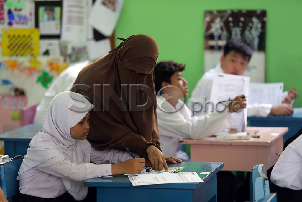 Ujian Paket A Sekolah...
