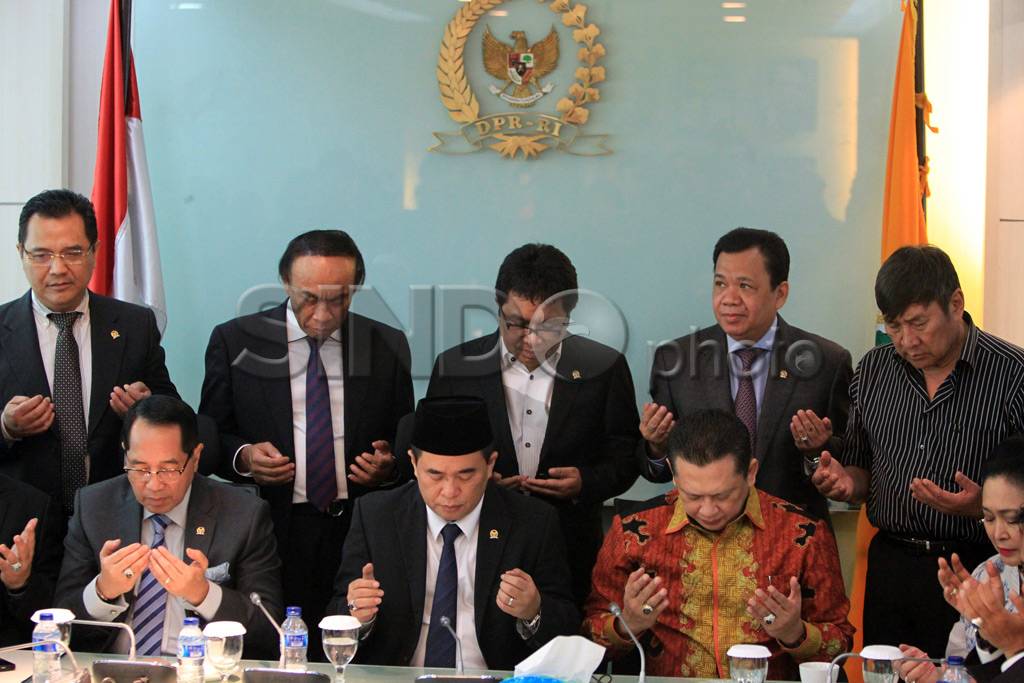 Fraksi Partai Golkar...