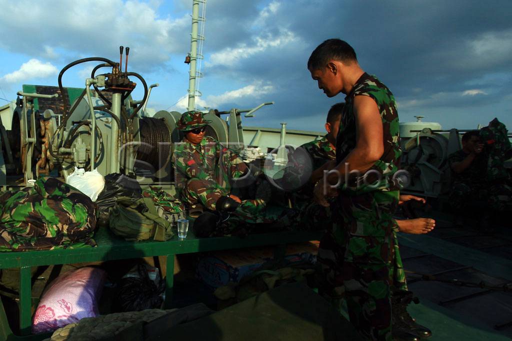 Prajurit TNI-AD Akan...