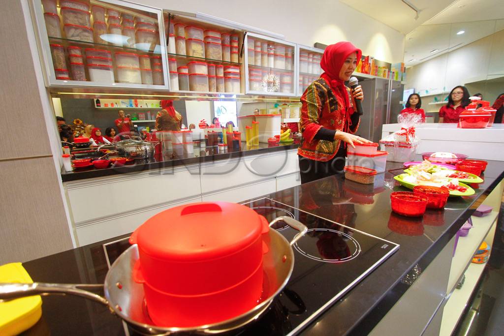 Tupperware Perkenalkan...