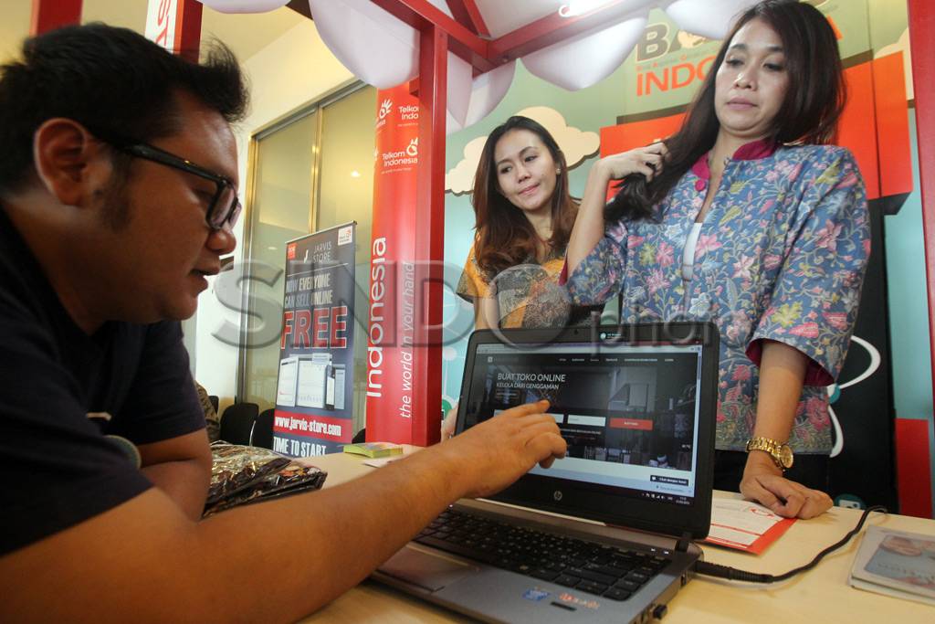 Telkom Dukung UKM Dengan...