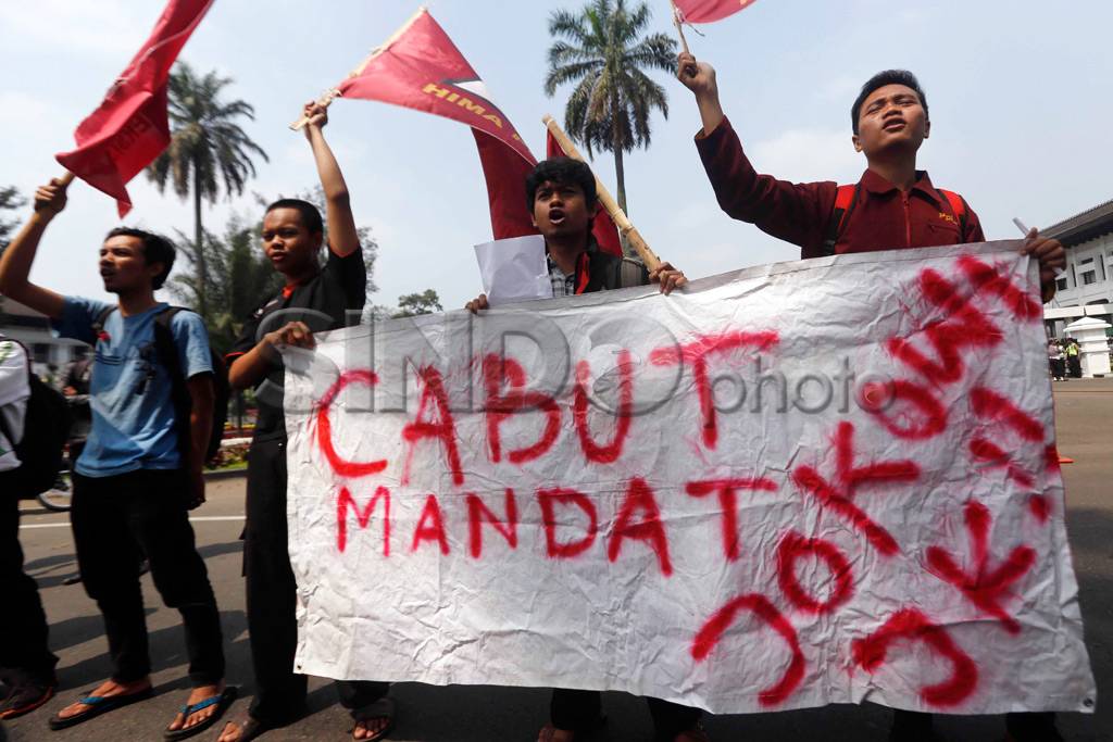 Demo Mahasiswa di Bandung...