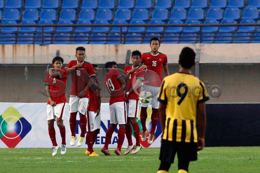 Gol Tunggal Wawan Bawa...