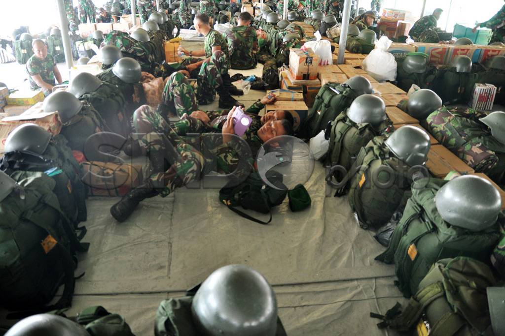 Tangis Haru Warnai Keberangkatan...