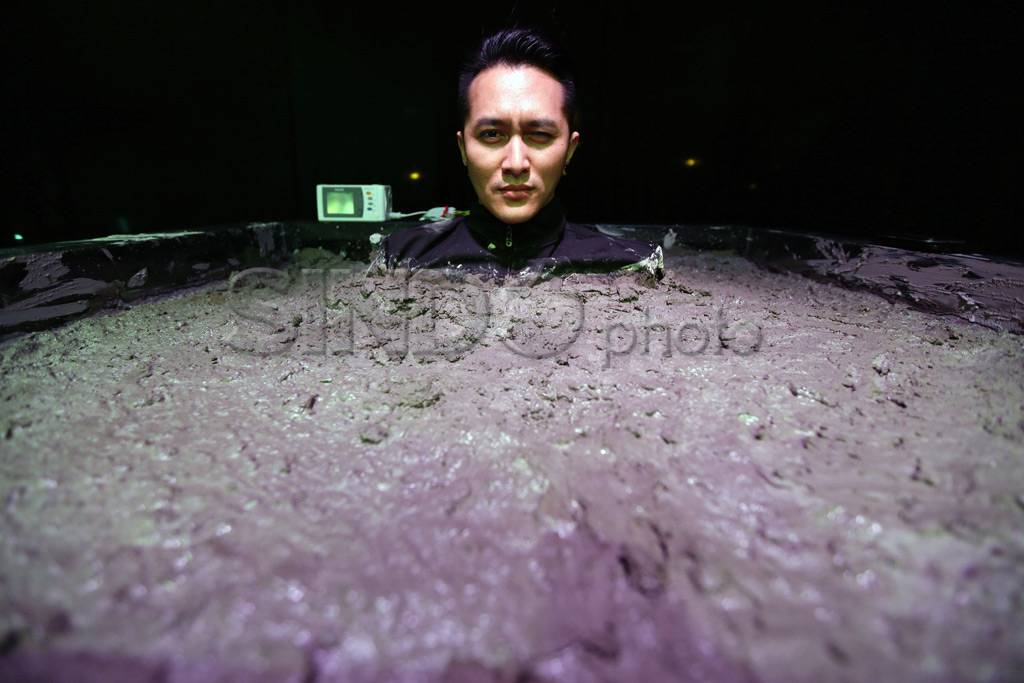 Aksi Demian Dikubur...