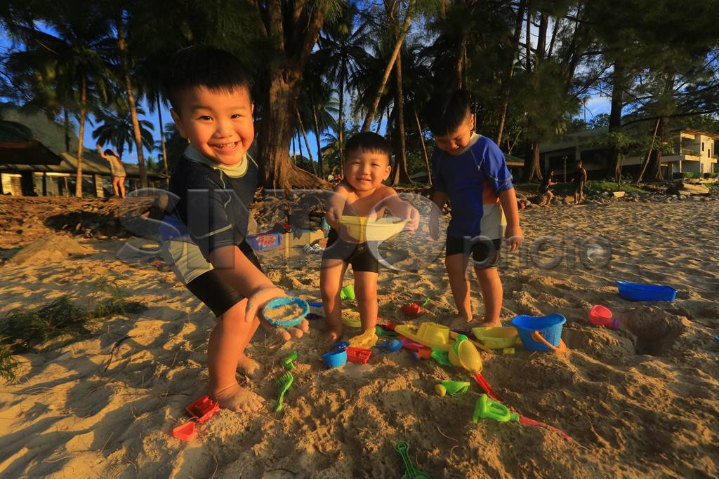 Syair Senja Pantai Damai