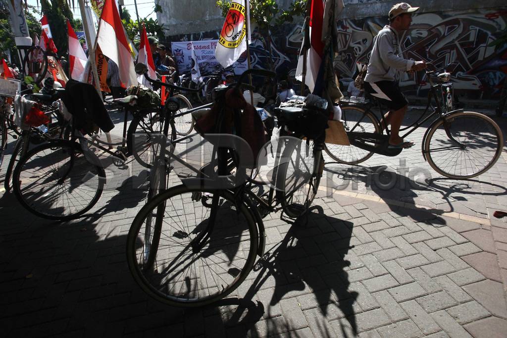 Berburu Sepeda Kuno...
