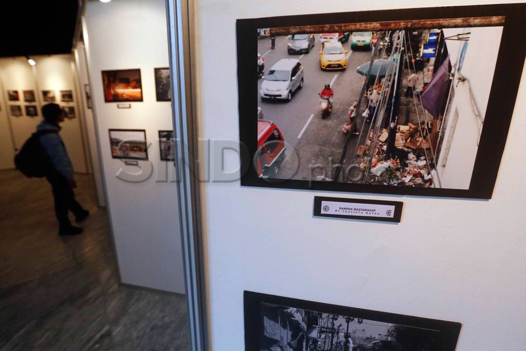 Pameran Foto Trotoar...