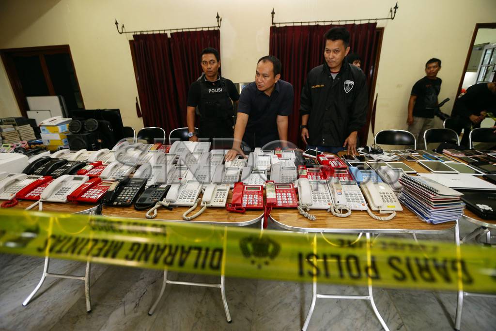 Polisi Amankan 31 WNA...