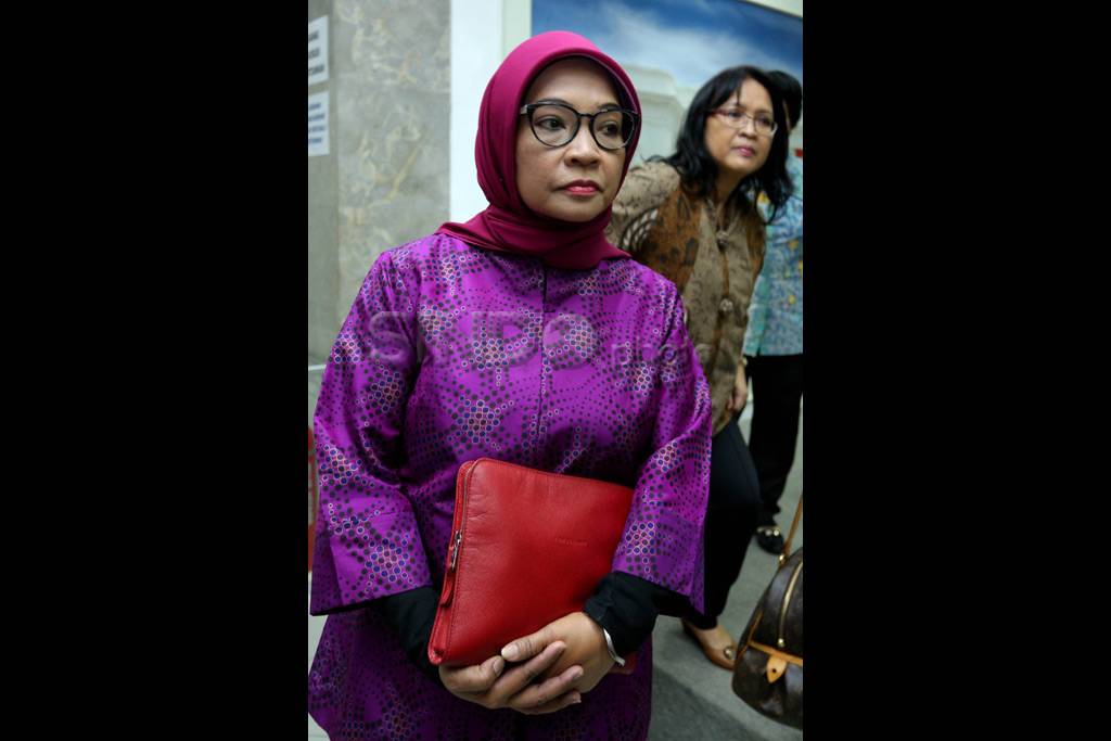 Presiden Jokowi Terima...