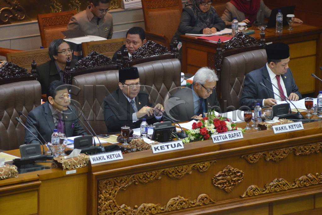 Menkeu Sampaikan Tanggapan...