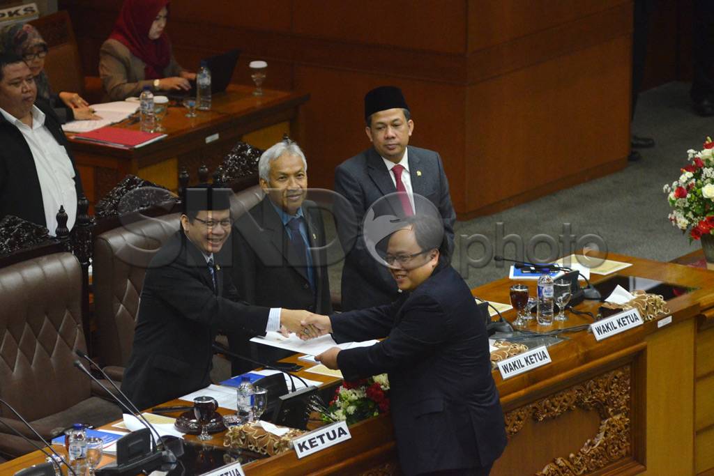 Menkeu Sampaikan Tanggapan...