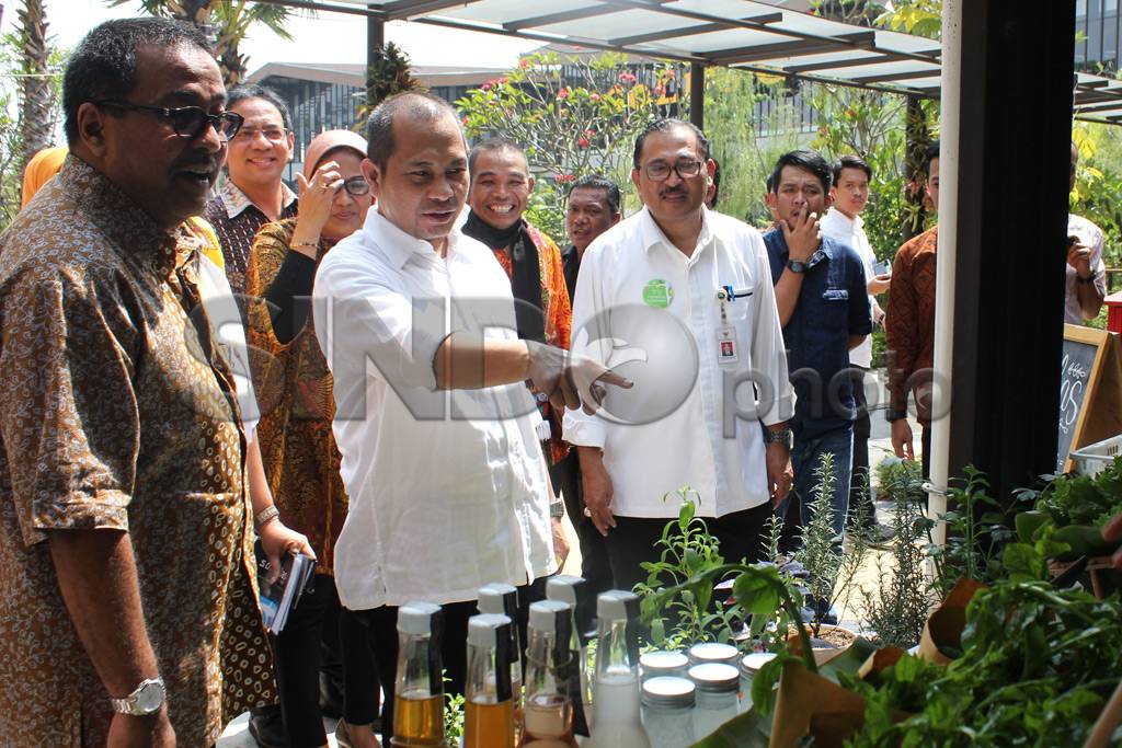 Mendes dan Plt Gub Banten...