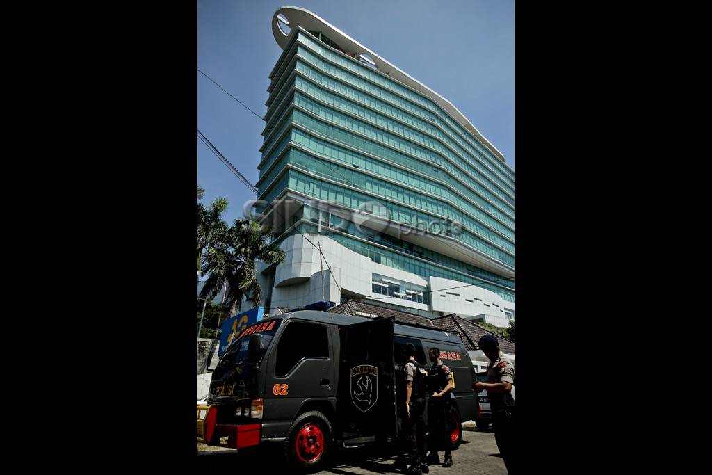 Teror Bom di Makassar,...