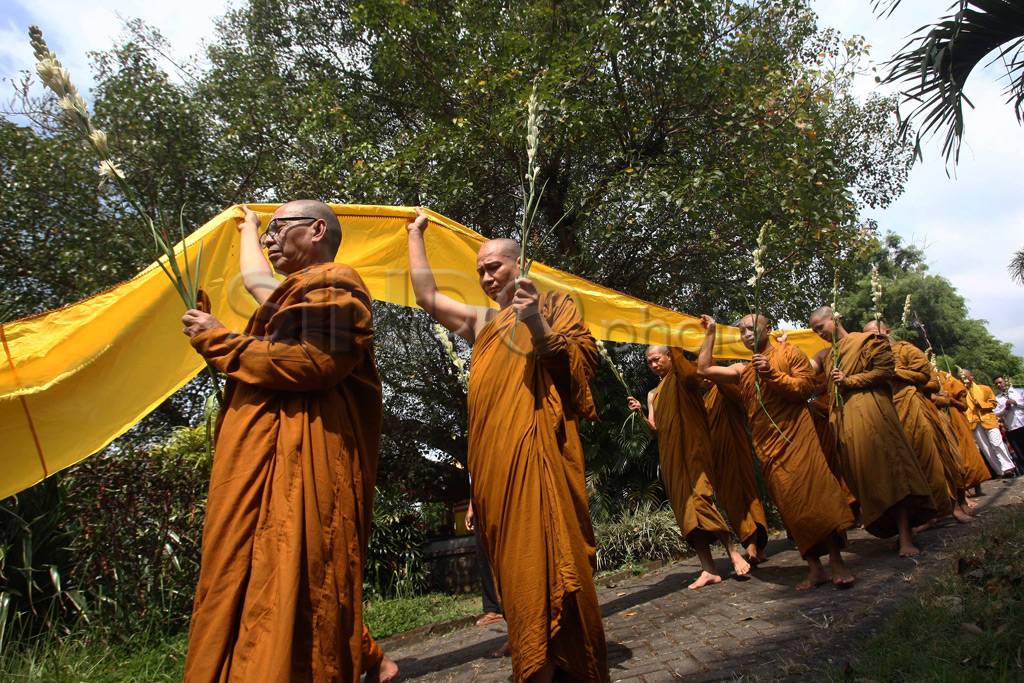 Perayaan Waisak di Vihara...