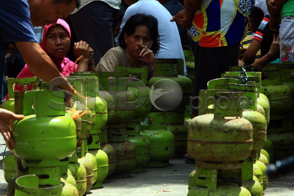 Gas Melon Langka, Warga...