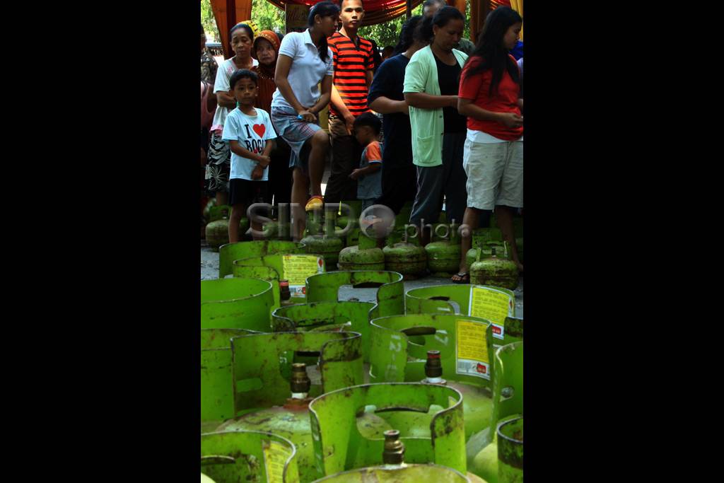 Gas Melon Langka, Warga...
