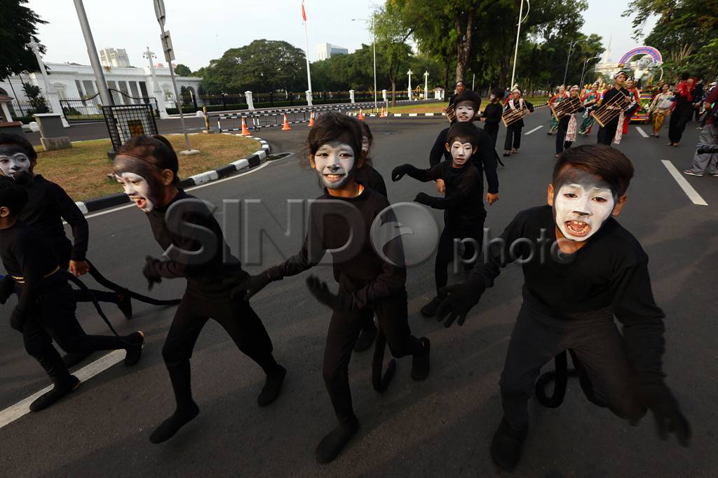 Jakarta Karnaval Sambut...