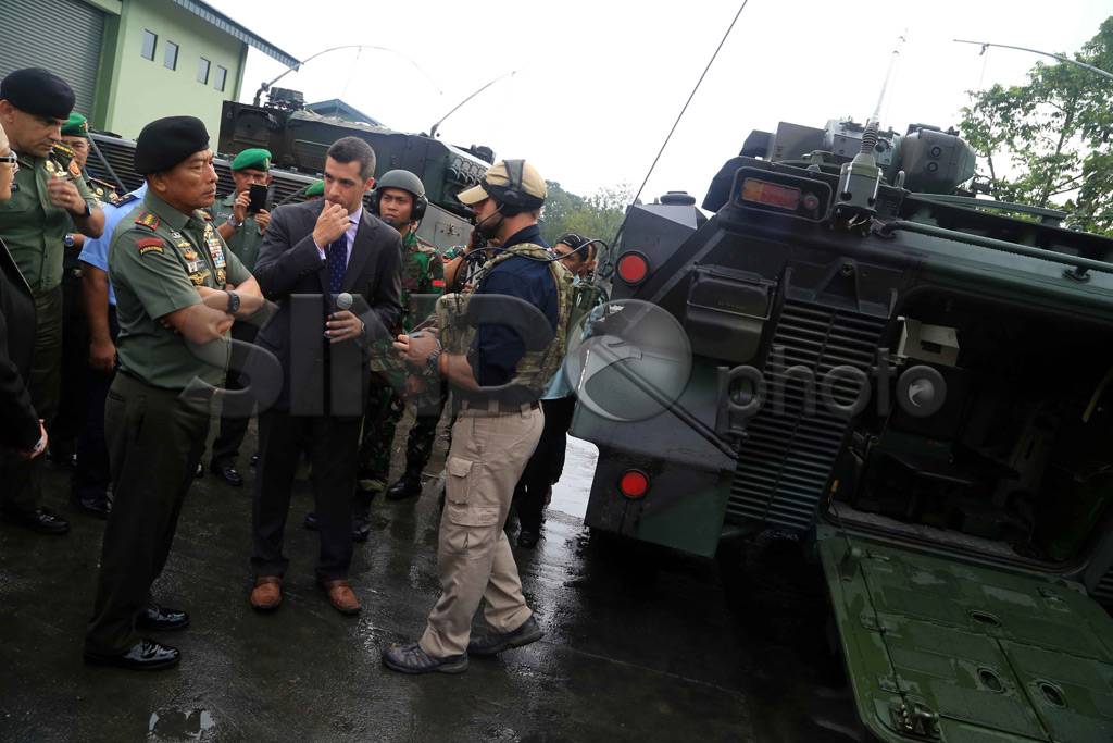 Panglima TNI Tinjau...